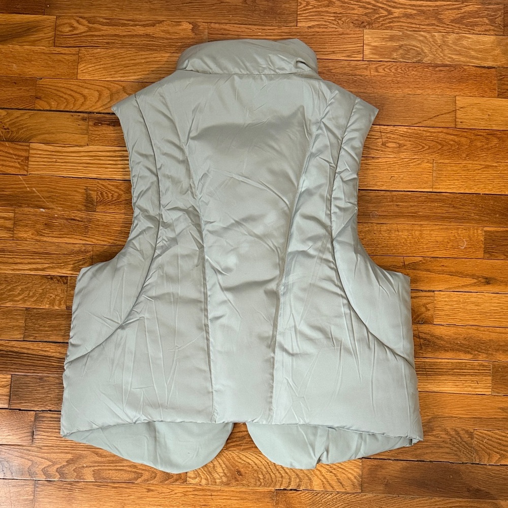 BDG Women's Puffer Vest - Picture 2 of 8